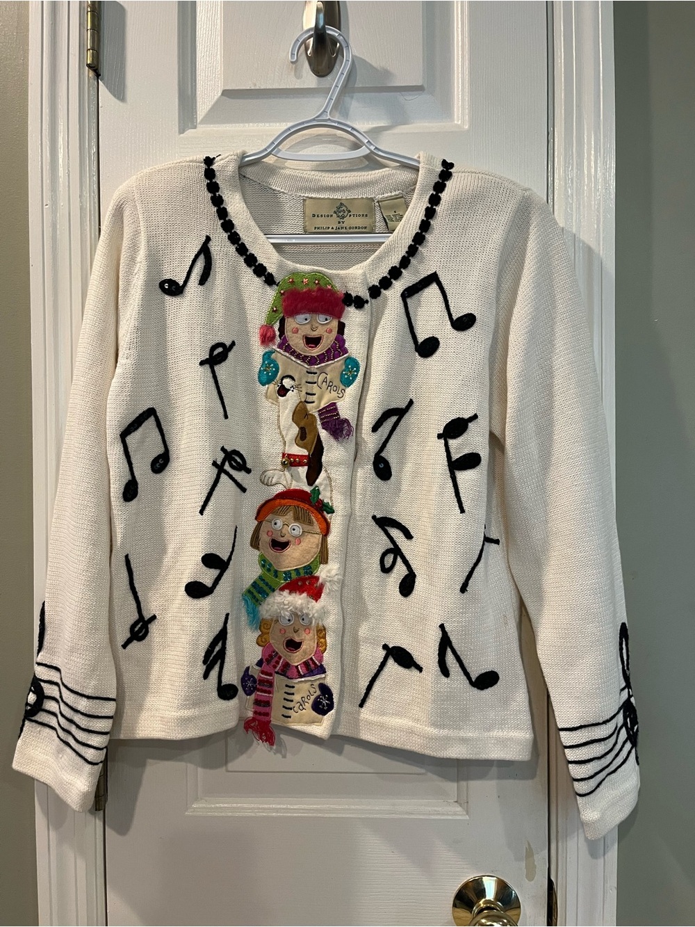 Rare VTG 3D Design Options Christmas Caroler Musical Cardigan S b6